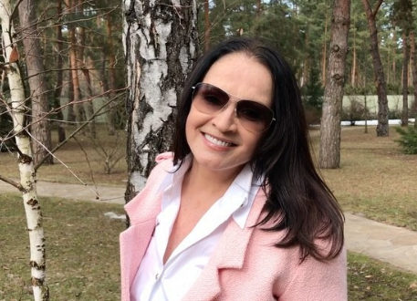 Ротару перещеголяла Пугачеву своим частным самолетом