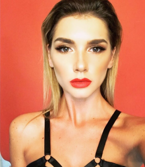 Солистка «ВИА Гры» порадовала жителей Армении пляжным фото