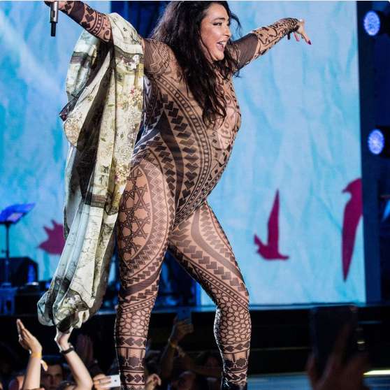 Прозрачный комбинезон Лолиты напомнил людям об Апокалипсисе