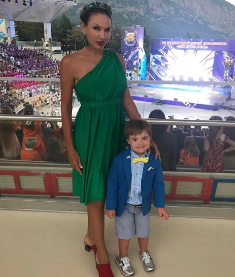 Сын Бледанс не в курсе развода родителей