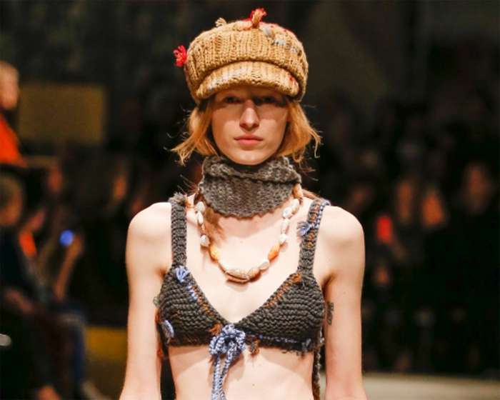 Они могут быть яркие вязаные...