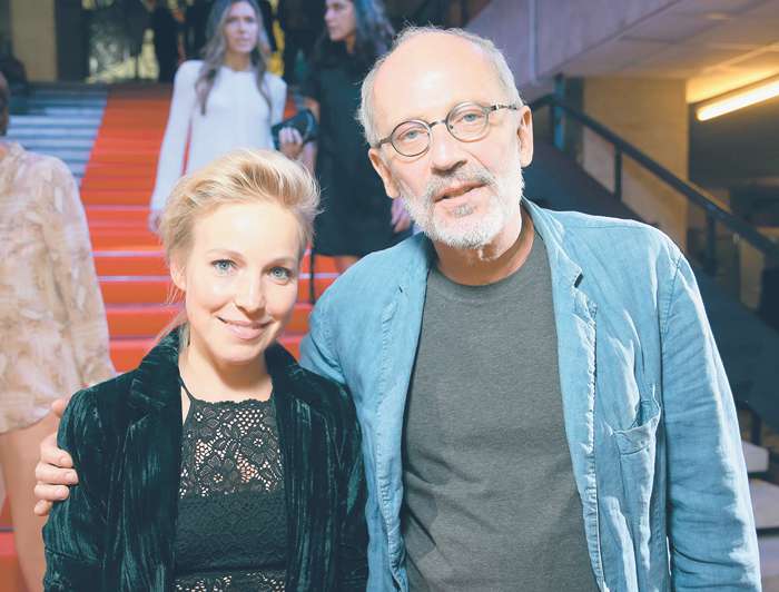 Актриса Мария Шалаева и телеведущий Александр Гордон Актриса Мария Шалаева и телеведущий Александр Гордон