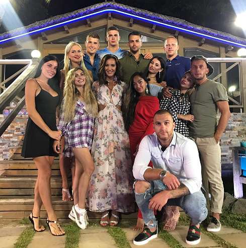 Дружная компания Дома-2 на Острове любви