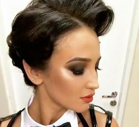 Бузова заплатит штраф за езду в кровати