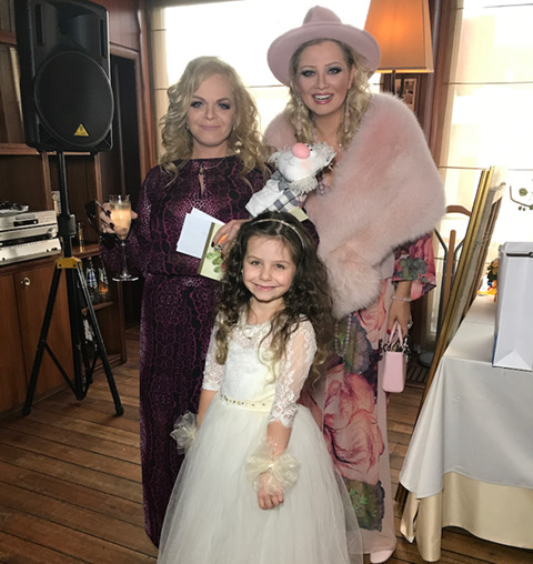 Лариса Долина отметила юбилей без камер