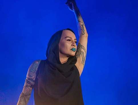 Наргиз Закирова