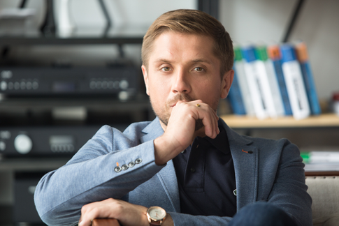 Роман Маякин: «Недаром мы с женой сошлись так рано, мне был 21 год»