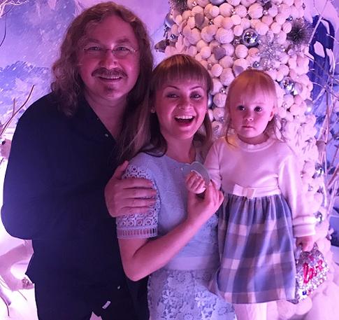 Латвийский таксист был готов принять роды у Юлии Проскуряковой