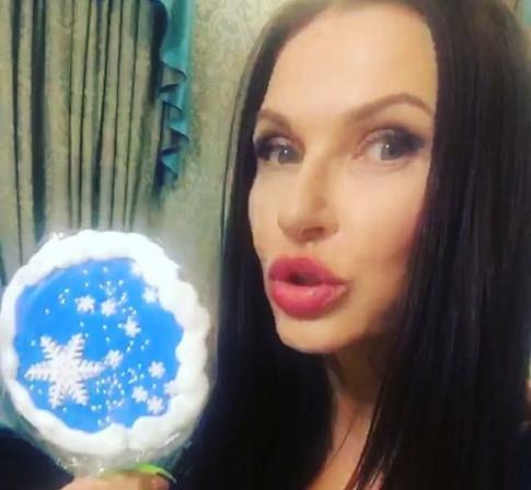 Эвелина Бледанс — невеста на выданье