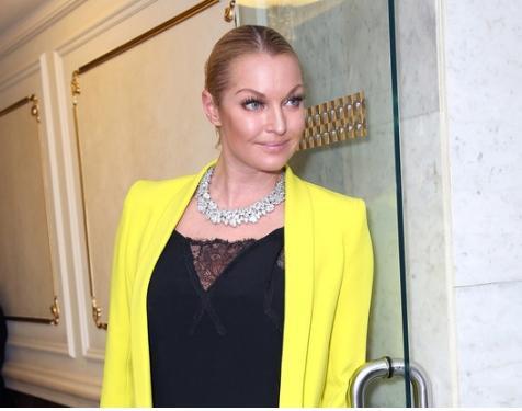 Шпагат Волочковой в честь дня рождения