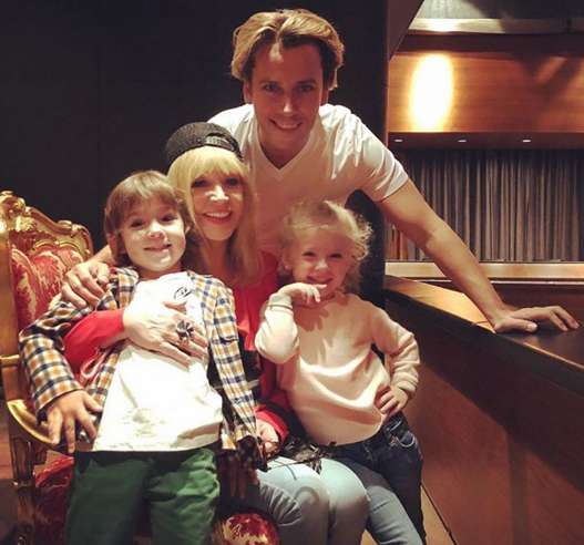 Максим Галкин и Алла Пугачева с детьми