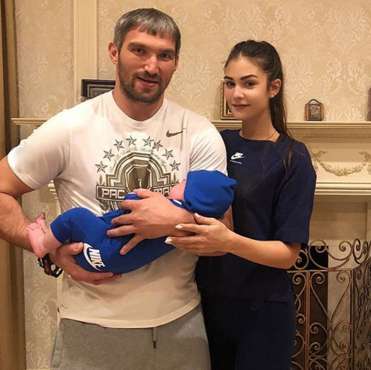 Анастасия Шубская и Александр Овечкин с сыном