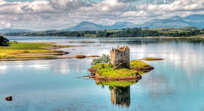 Владельцы замка Сталкер пускают туристов туда только по предварительной записи