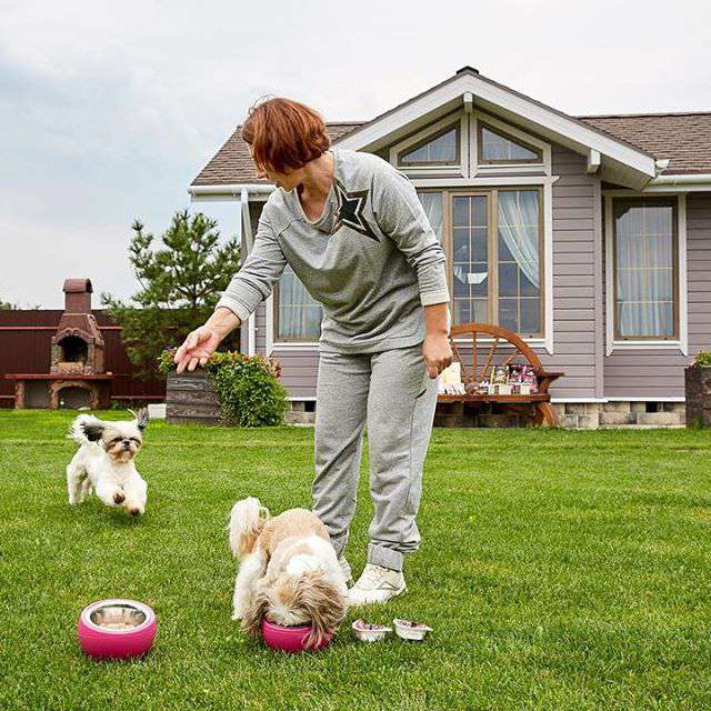 На фоне павильона На фоне павильона