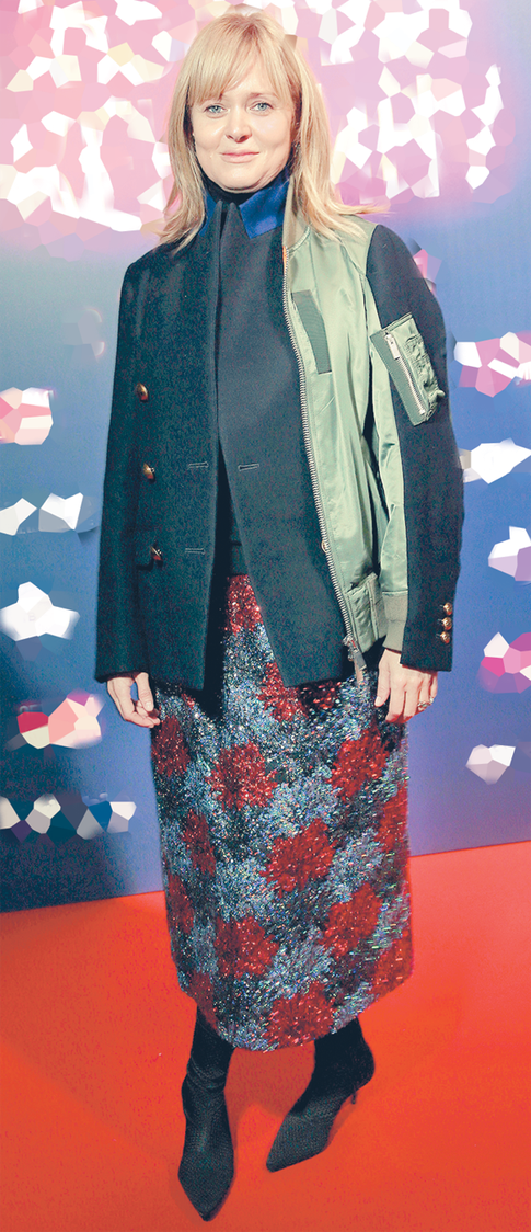 Анна Михалкова удивила гибридной одеждой