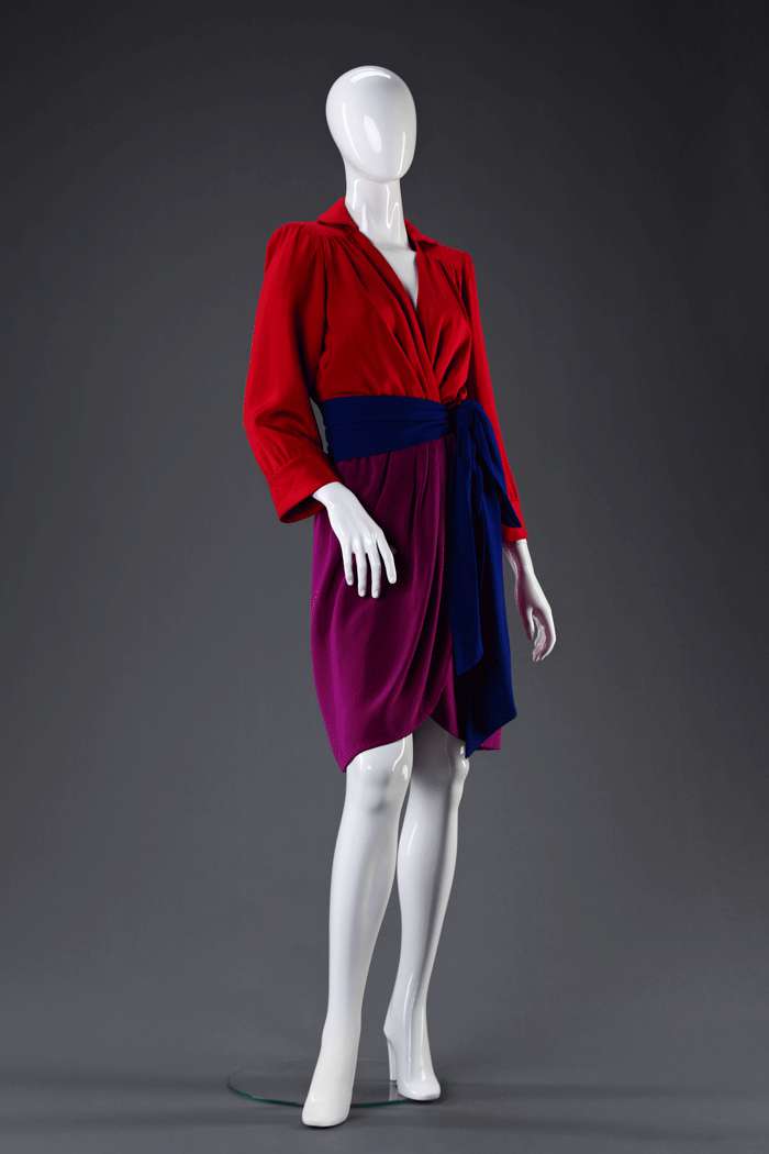 Yves Saint Laurent (платье из коллекции Александра Васильева)