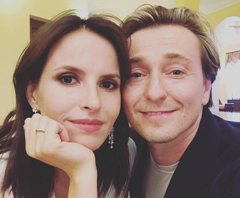 Жена Безрукова с новорожденным сыном уже дома