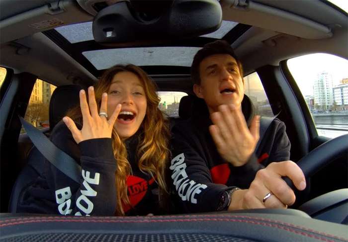 Влад Топалов и Регина Тодоренко показали обручальные кольца