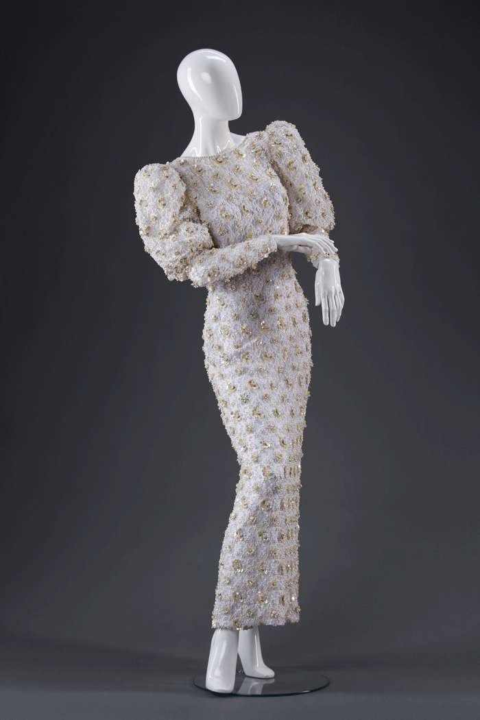 Oleg Cassini (платье из коллекции Александра Васильева)