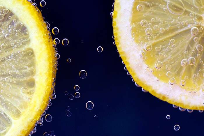 Лимон - отличное отбеливающее средство