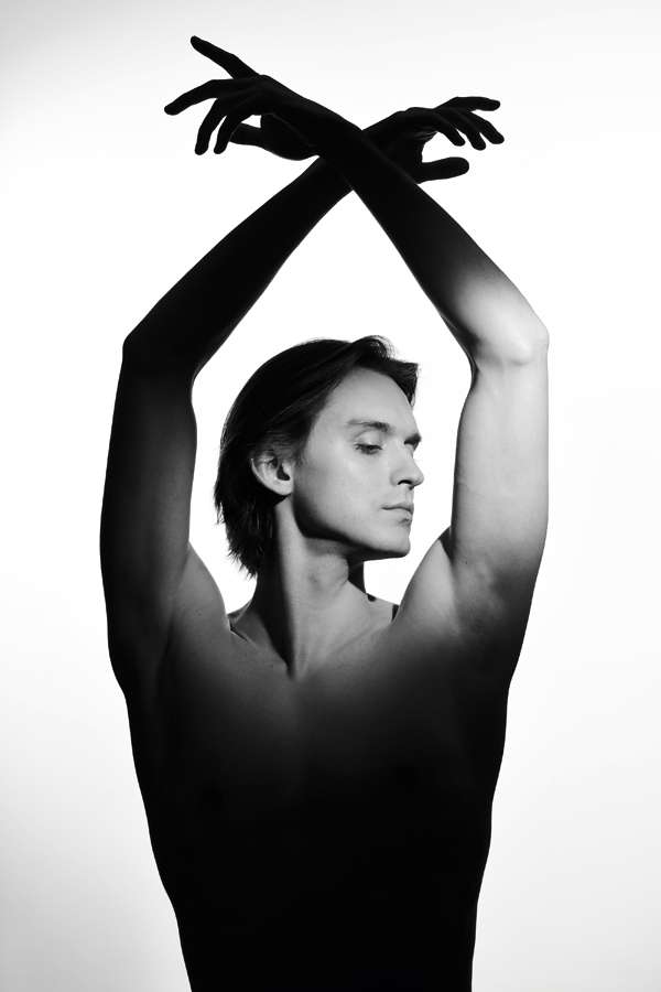 Үлкен веналары бар пениса суреті