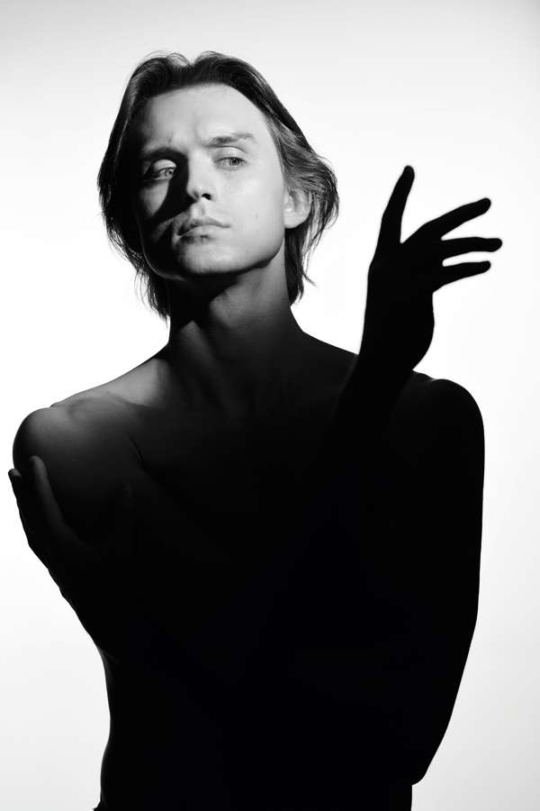 Денис отказался от кинопроб на роль Нуреева, но с удовольствием бы снялся в картине об Александре Годунове