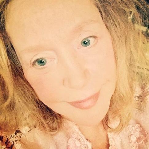 Алла Пугачева сообщила поклонникам о болезни