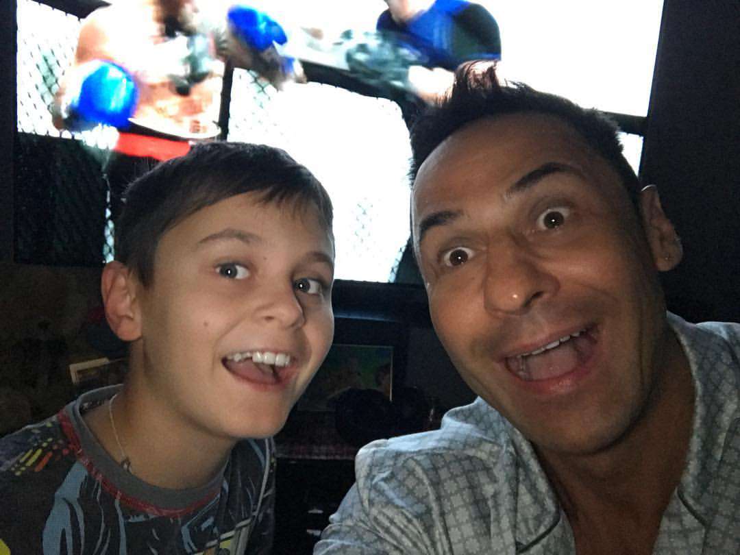 Стас Костюшкин с сыном