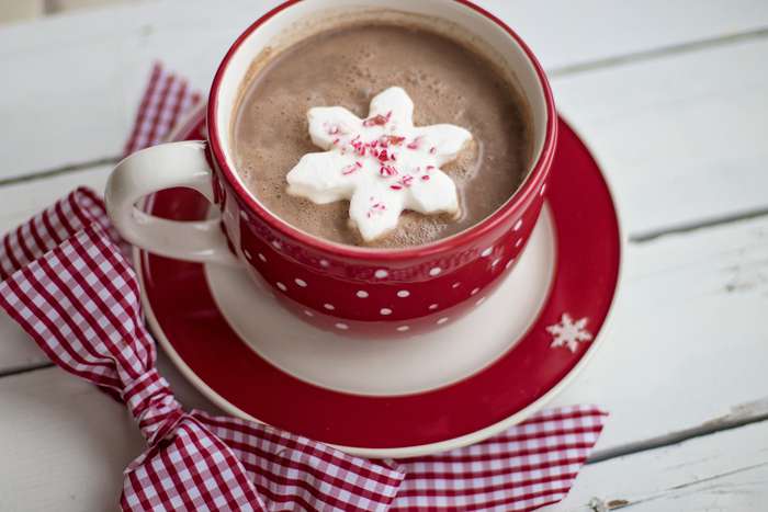 Как приготовить горячий шоколад дома?