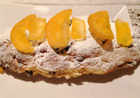 Творожный штоллен с сухофруктами и орехами