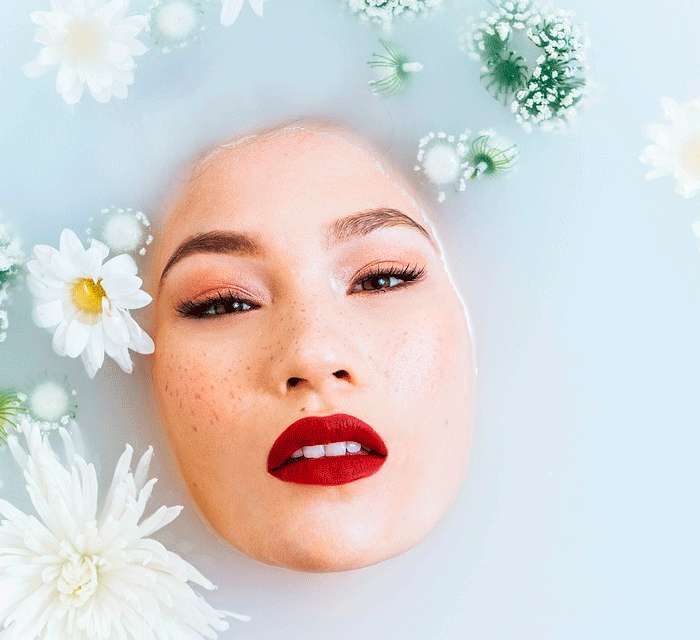 Рекомендуемый минимум ухода за кожей: пилинги для очищения кожи, питательные и увлажняющие маски и сыворотки Рекомендуемый минимум ухода за кожей: пилинги для очищения кожи, питательные и увлажняющие маски и сыворотки