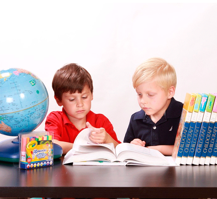 Увлечь ребенка можно только тогда, когда он будет воспринимать чтение как игру