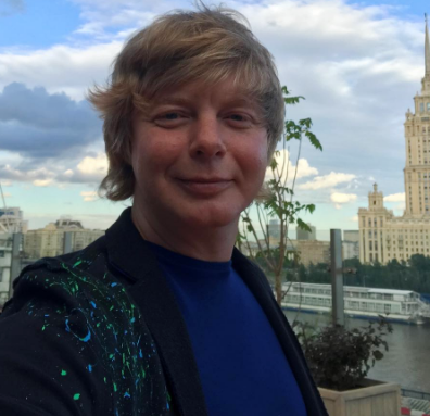 Андрей Григорьев-Аполлонов пережил потери близких, только благодаря жене