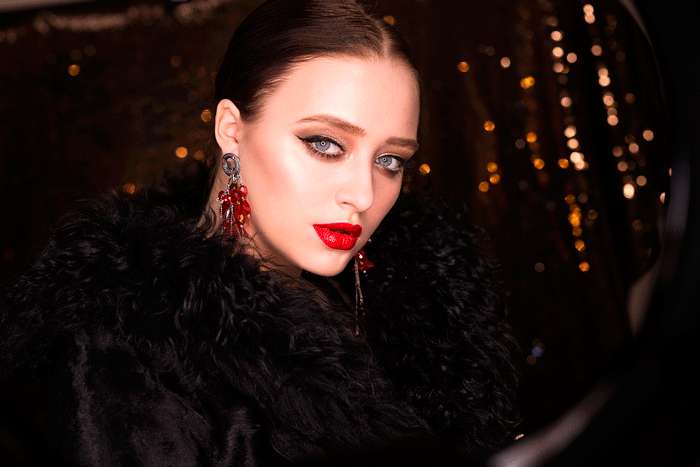 Подружитесь с красной помадой