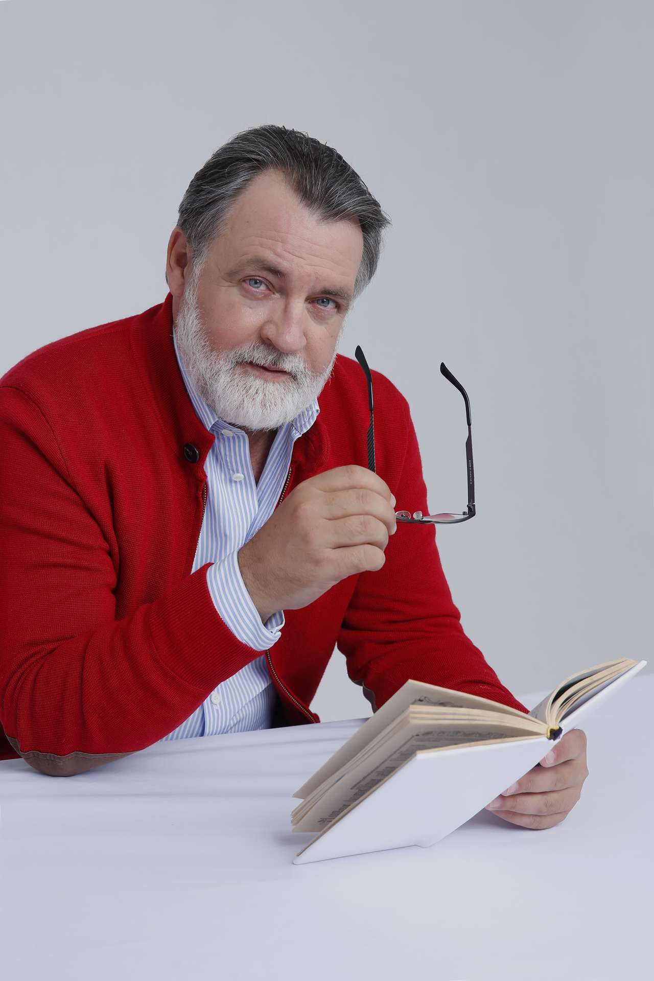 Александр Литвин