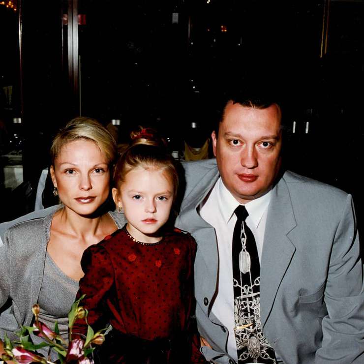 1. Постепенное раскрытие и измена