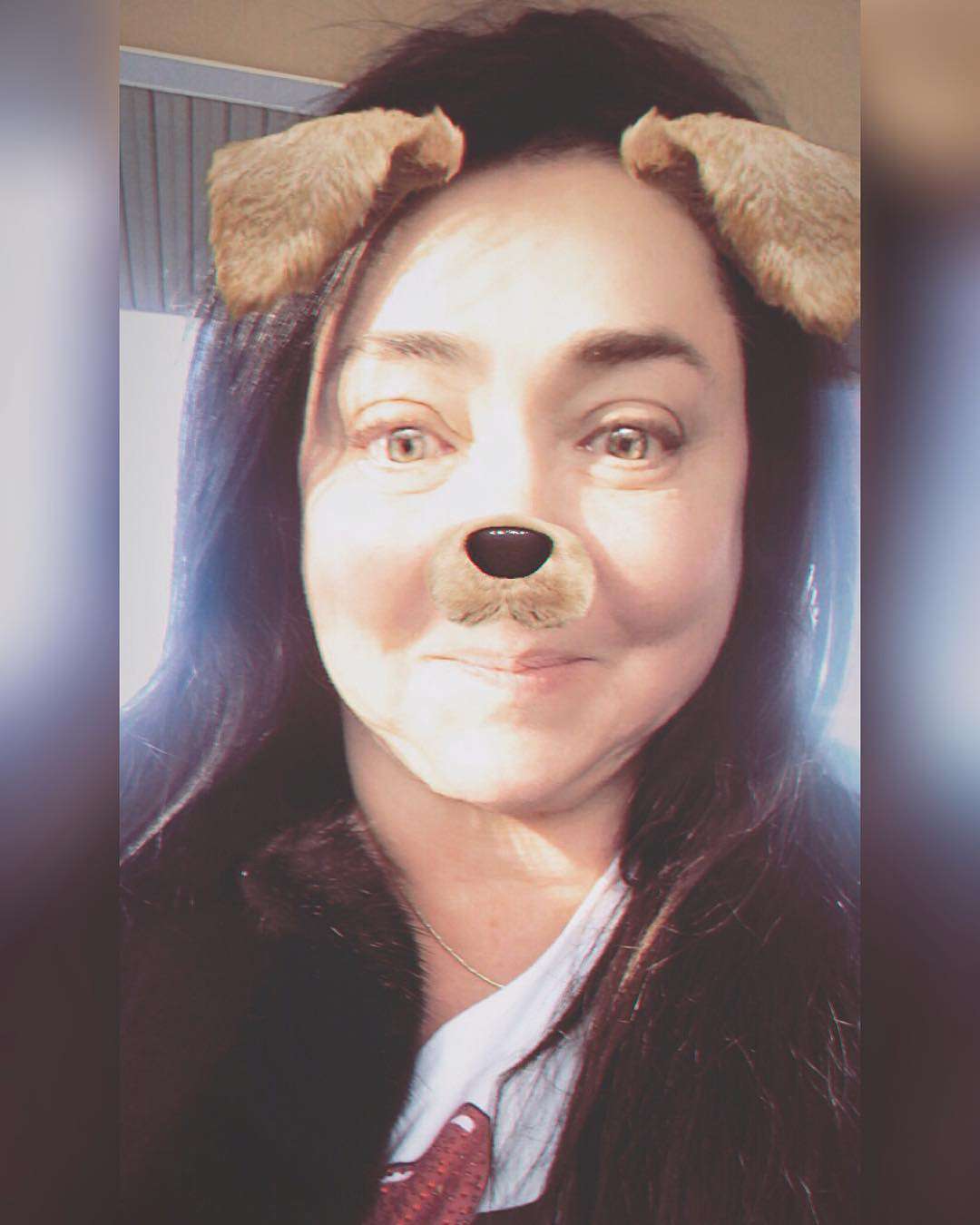 Лолита мало что понимает в политике