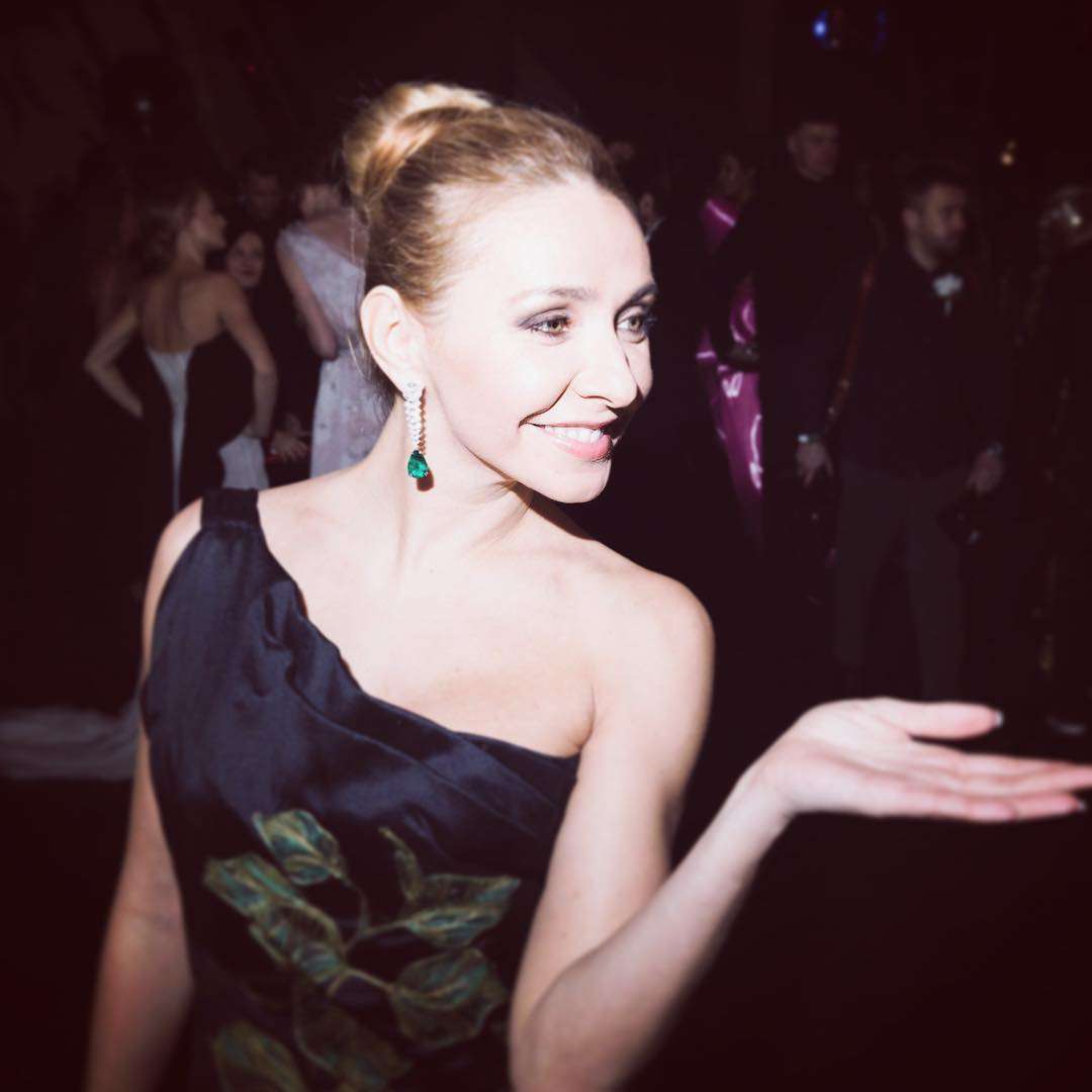 Татьяна Навка в платье от Валентина Юдашкина