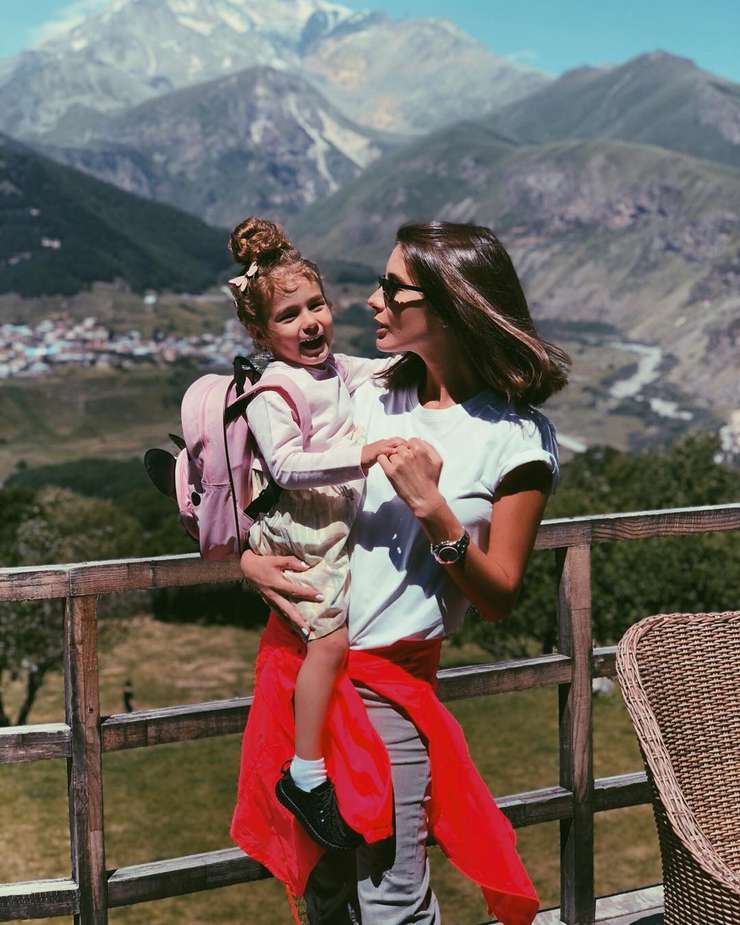 Кети Топурия и ее дочь Оливия