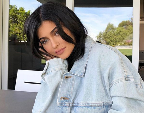 Instagram: стал известен самый популярный пост в истории соцсети