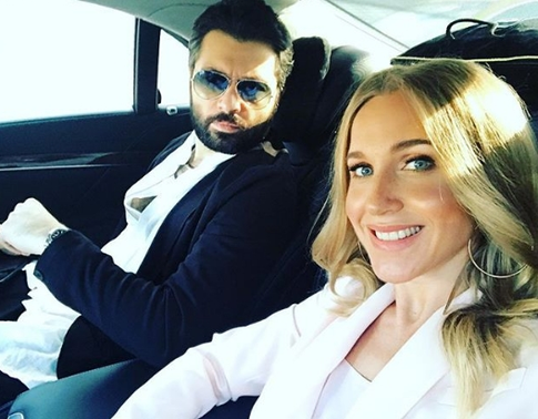 «Перед тобой, как перед Господом»: Ковальчук поздравила Чумакова с годовщиной