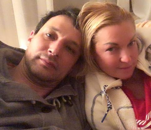 Анастасия Волочкова наслаждается новыми отношениями