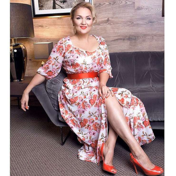 Из-за большого размера ноги у актрисы всегда была проблема: во что обуться?