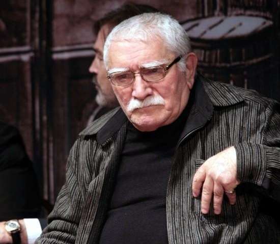 Армен Джигарханян