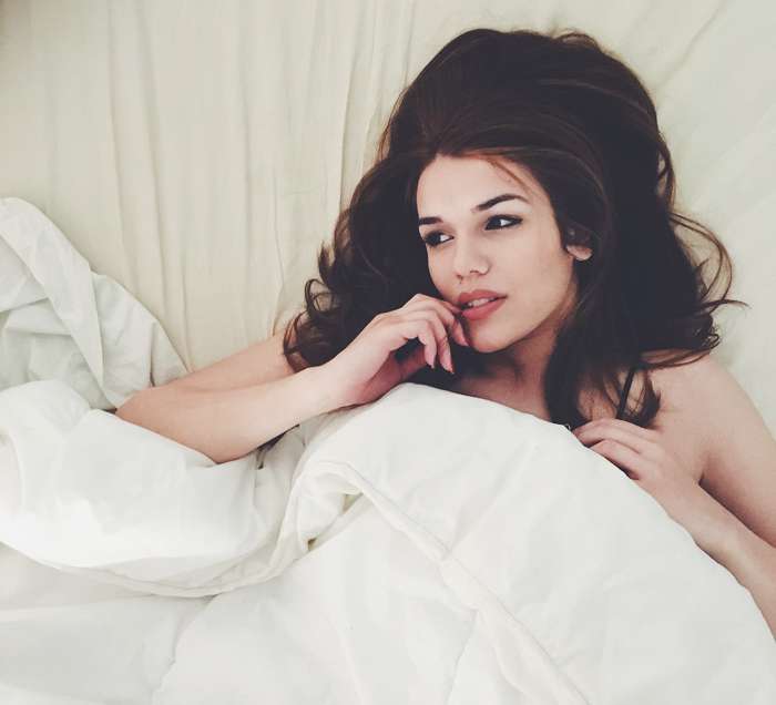 Если женщина устала, то сексу она предпочтет сон