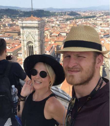 ПЕЛАГЕЯ И ИВАН ТЕЛЕГИН