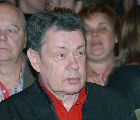 Сын Караченцова прокомментировал состояние отца