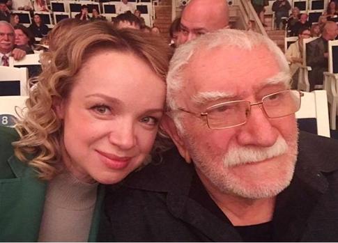 Джигарханян живет с Цымбалюк-Романовской под одной крышей