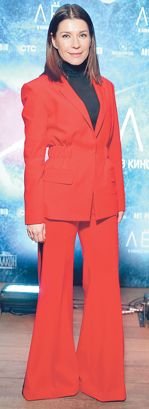 Екатерине Волковой аплодируют уборщицы