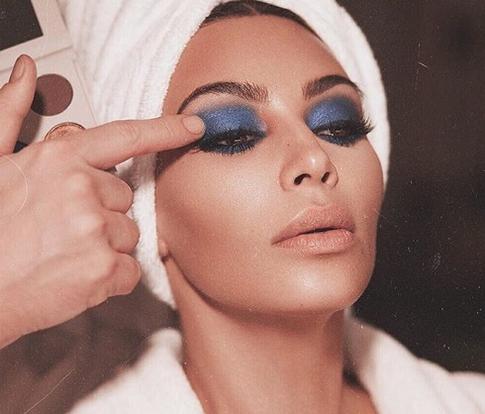 Как звездное семейство Кардашьян выглядело до пластических операций